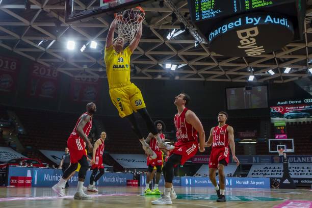 但在客场比 但在客场比