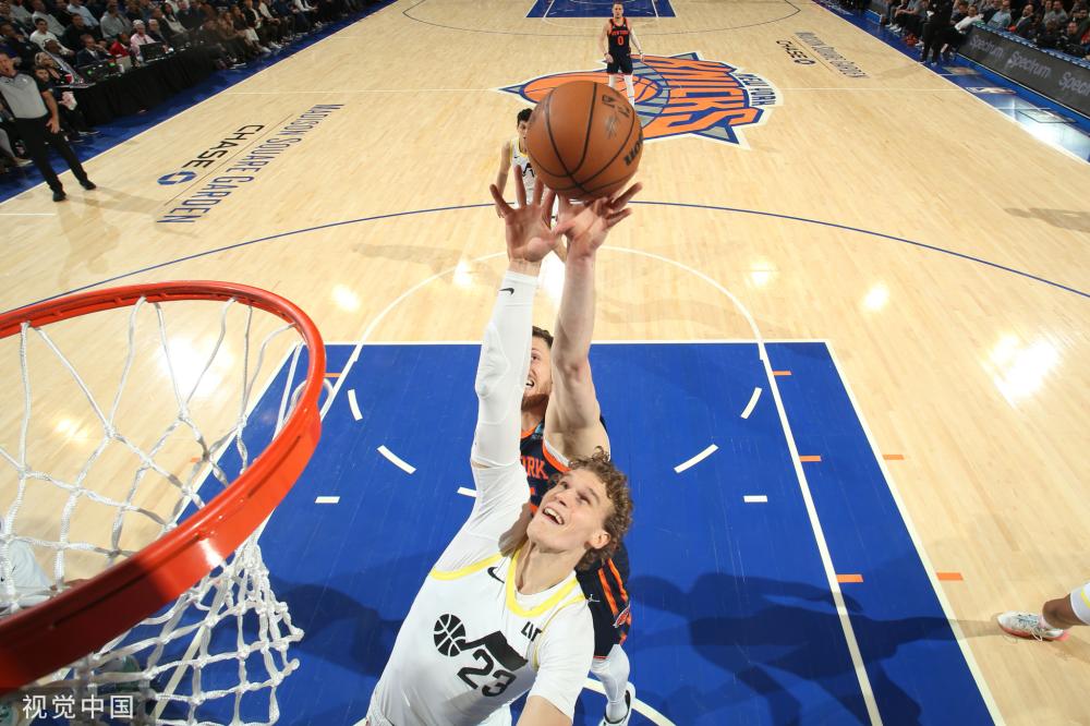 都牵动着球 都牵动着球